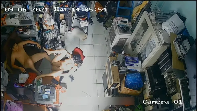 Bà xã anh xã quan hệ nhau trong của hàng máy tính